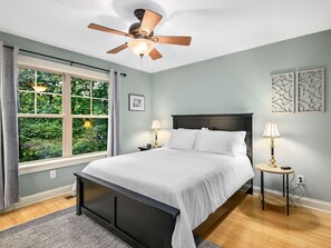 House - Cozy 2BR Townhouse w Deck Walk to W Asheville (Asheville)