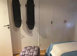 アイロン / アイロン台、WiFi、ベッドシーツ