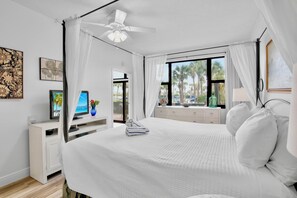 2 bedrooms, iron/ironing board, free WiFi, bed sheets - Harbor Towers 131 - Tropical Sands Accommodations (Siesta Key)