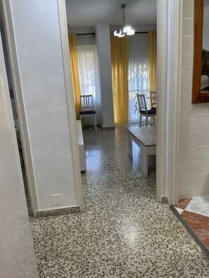 Interior - Apartment 'Apartamento Aguila' with Shared Pool, Private Terrace and Air Conditioning (Benalmádena)