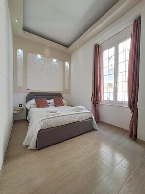 Deluxe Double Room, City View | Blackout drapes, soundproofing, iron/ironing board, free WiFi - La Siesta 5 Terre (La Spezia)