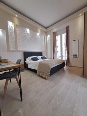 Doppelzimmer, 1 Queen-Bett, Balkon, Stadtblick