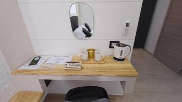 Quarto casal, sacada, vista para a cidade | Parte interna