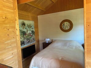 4 chambres, fer et planche à repasser, Wi-Fi, draps fournis