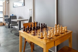 Dining - Bed and Breakfast 'Chambre Bohème' with Shared Pool, Shared Terrace and Wi-Fi (Piégut-Pluviers)