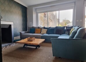 Unclassified image, 5 of 36, button - Bed and Breakfast 'Chambre Bohème' with Shared Pool, Shared Terrace and Wi-Fi (Piégut-Pluviers)