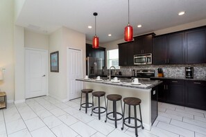Fridge, microwave, oven, stovetop - Storey Lake 5BR, Private Pool and Spa (Kissimmee)