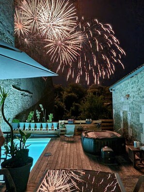 Unclassified image, 2 of 26, button - Bed and Breakfast 'Suite Romantique' with Shared Pool, Shared Terrace and Wi-Fi (Piégut-Pluviers)