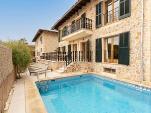 Pool - House "Valldemossa Paradise". (Valldemossa)
