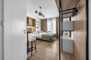 Iron/ironing board, WiFi, bed sheets - Praga Studio with Air-Con - 140m Metro, near PGE Narodowy Stadium (Warszawa)
