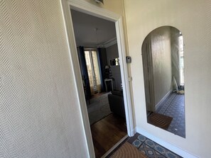 Interior - Nice Apartment sleeps 4, private parking, 500m from Paris 13eme Ivry-sur-Seine (Ivry-sur-Seine)