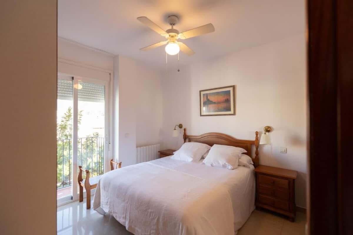 Appartement, balcon, vue ville