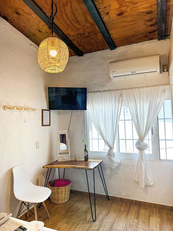 Classic Double or Twin Room, Patio | Interior - Hostal Casa de Zeferina (Tuxtla Gutiérrez)