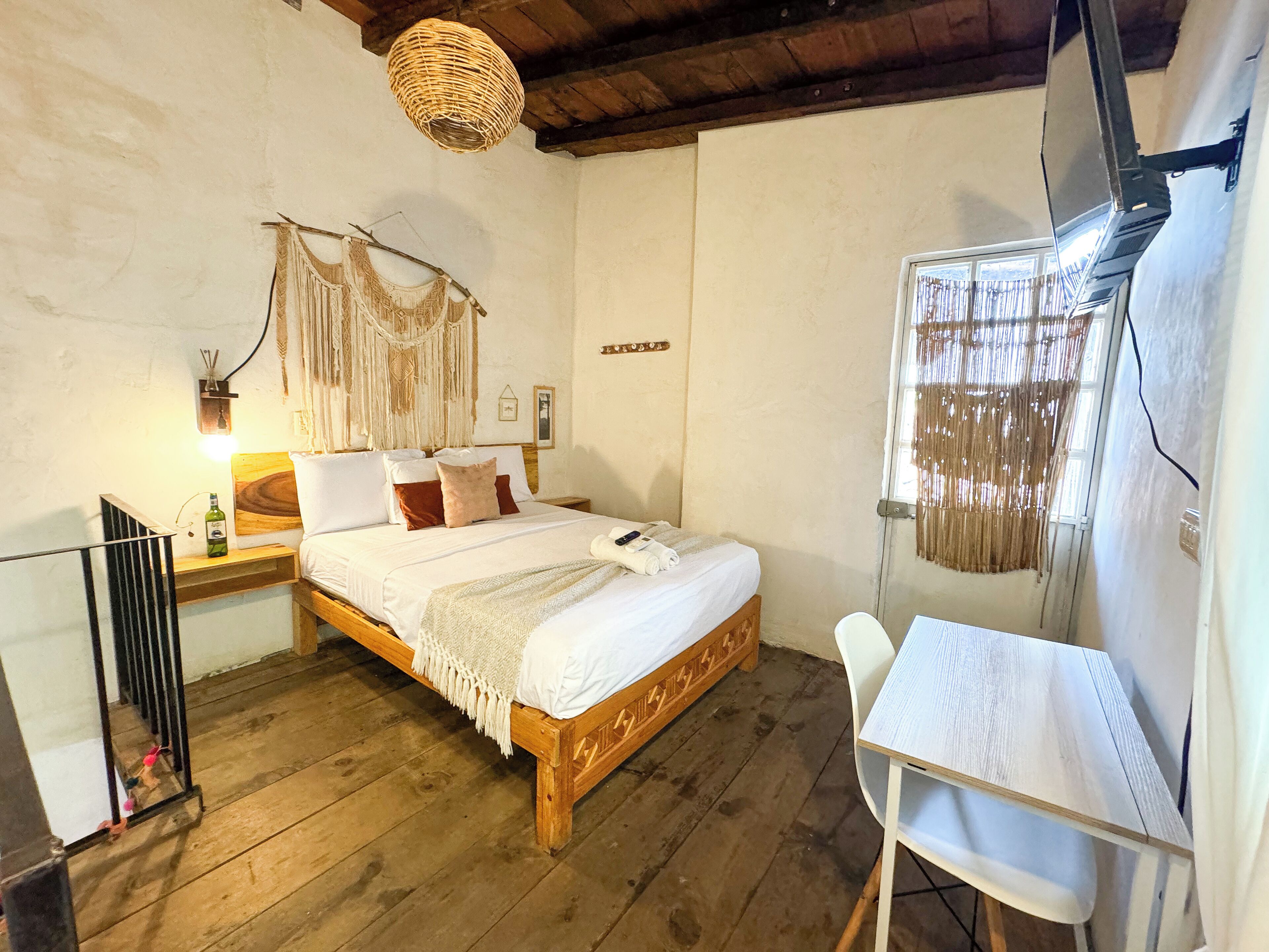 Kabin Keluarga, patio, pemandangan halaman | Wi-Fi gratis