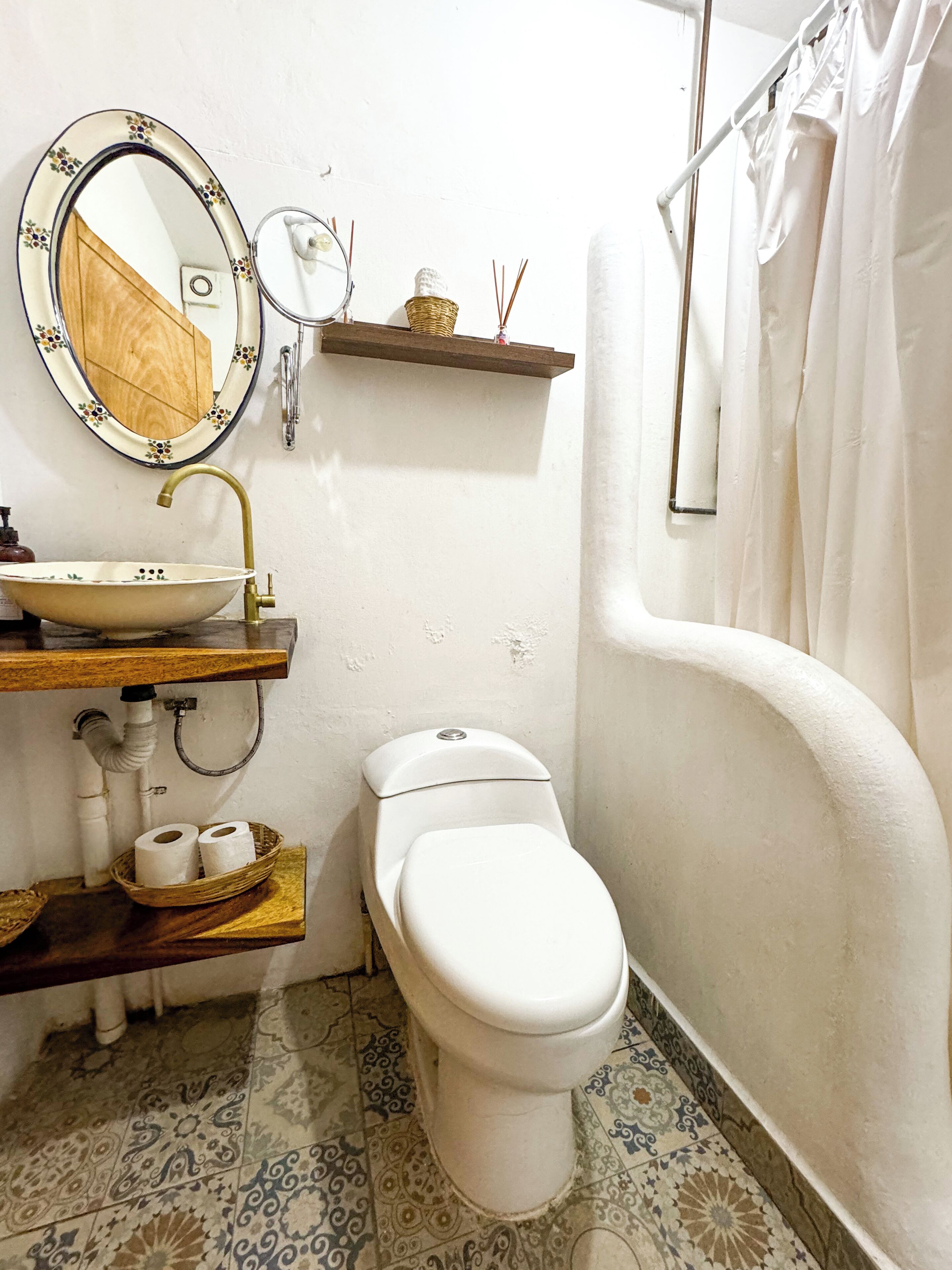 Family Cabin, Patio, Courtyard View | Bilik Mandi | Tuala disediakan 