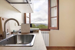 Private kitchen - Castello 2 - Podere Cavallone - Relax in the Countryside near Florence (Montelupo Fiorentino)