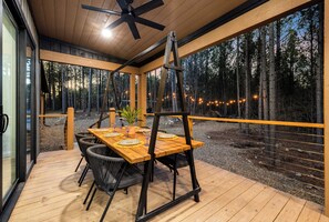 Outdoor dining - Luxe & Kid Friendly | VR, Playset & 2 King Suites (Broken Bow)