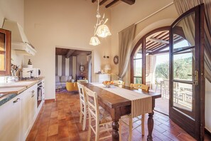 Dining - Beautiful pool villa with spectacular views of Volterra and plenty of privacy (San Cipriano)