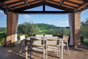 Unclassified image, 4 of 17, button - Beautiful villa with spectacular views of Volterra and plenty of privacy (San Cipriano)