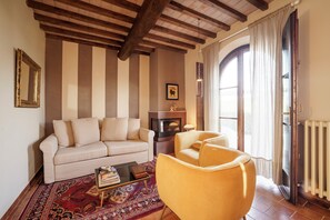 Unclassified image, 5 of 17, button - Beautiful villa with spectacular views of Volterra and plenty of privacy (San Cipriano)