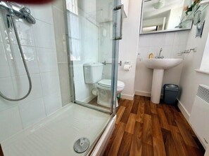 Hair dryer - Bright studio in the heart of the Old Market (La Rochelle)