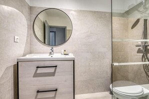 Bathroom - Bright apartment with a view in Antibes (Antibes)
