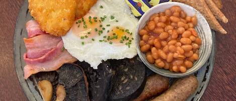 Desayuno inglés todos los días (con cargo)