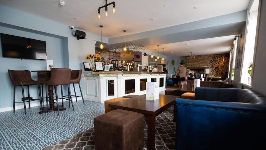 Hardwick Arms Hotel