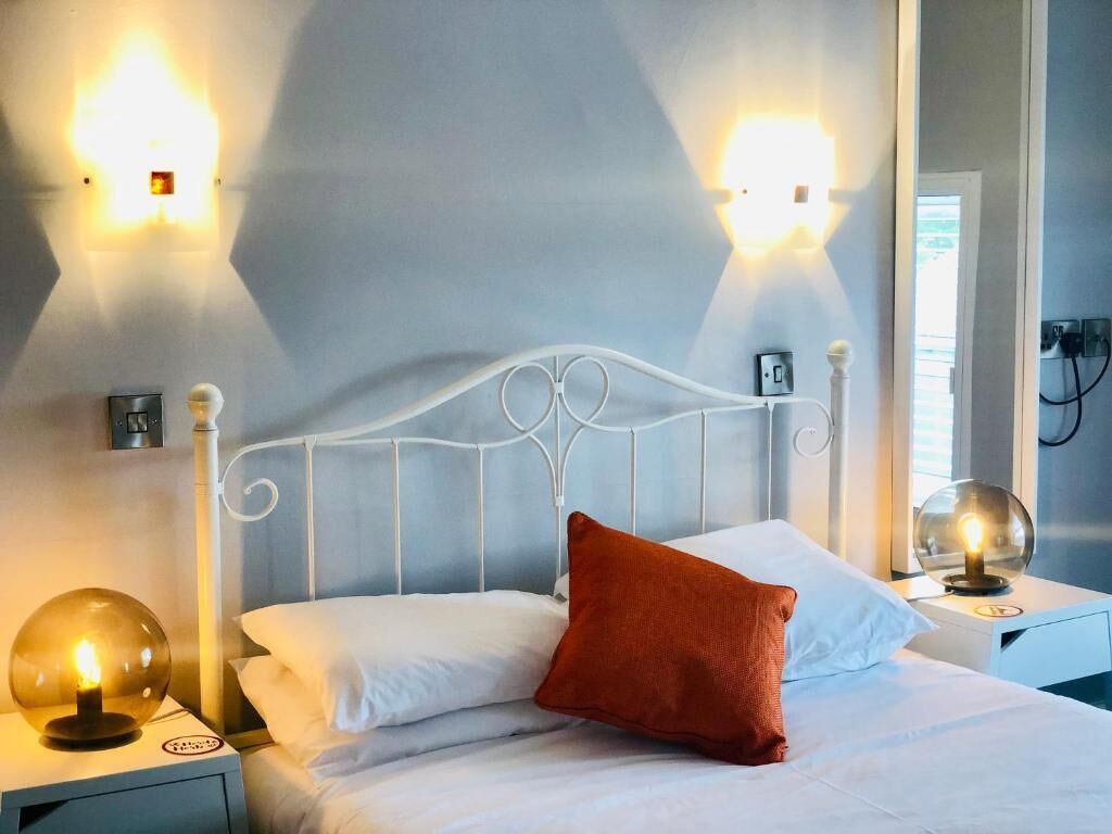 Family Room | Desk, laptop workspace, iron/ironing board, free WiFi