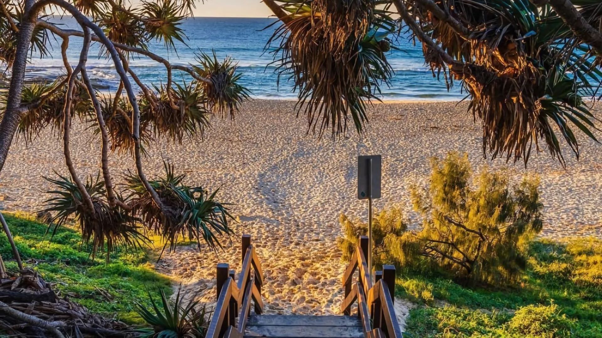 Una spiaggia nelle vicinanze