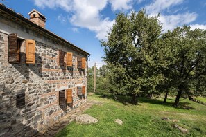 Exterior - Holiday Home 'Colline' with Balcony and Wi-Fi (Radicofani)
