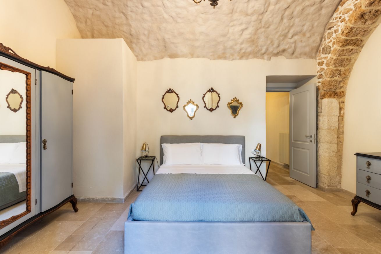 1 bedroom, iron/ironing board