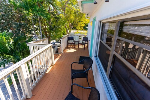 Cindy Villa - Key Largo