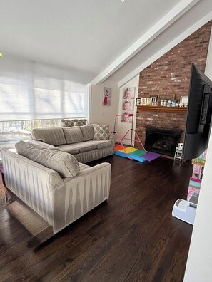 Unclassified image, 5 of 17, button - World Cup Stay in Easton! Elegant Suburban Escape Close to Boston Excitement (Easton)