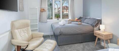 3 Schlafzimmer, Bügeleisen/Bügelbrett, WLAN, Bettwäsche