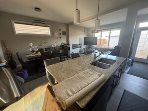 Unclassified image, 5 of 13, button - 15 minutes from YYC Airport and 25 minutes from Downtown 3 Bedroom duplex (Calgary)