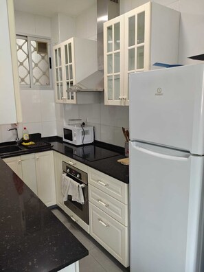 Private kitchen - Nice apartment in quiet neighborhood near downtown (València)