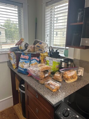 Unclassified image, 5 of 7, button