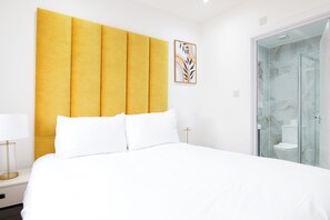 Apartamento superluxo | Ferros/tábuas de passar roupa, Wi-Fi de cortesia