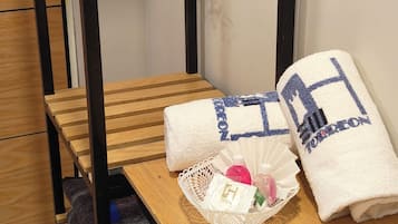 Standard Room | Ruang kerja komputer riba, Wi-fi percuma