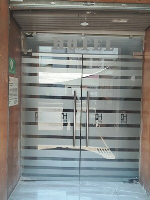 Exterior detail - HOTEL TORREON (Mexico City)