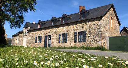 Gîte Bonaty – Comfortable, Quiet, Cozy Furnished Home for 2 to 9 Guests