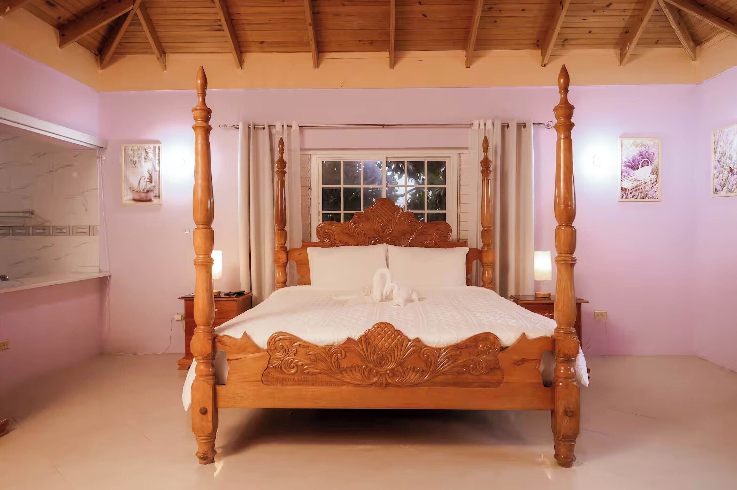 Iron/ironing board, free WiFi