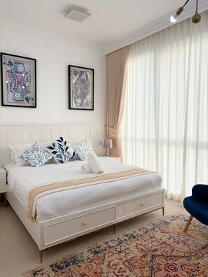 3 bedrooms, iron/ironing board, WiFi, bed sheets - Luxury Beachfront 3BR in Al Bateen Residences - Private Beach & Marina Sea View (Dubai)