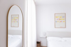 Iron/ironing board - Wonderful two-room apartment Naples Square - Mirable PM (Milano)