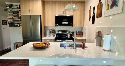 1/1 VIBRANT CONDO in THE HEART OF AUSTIN'S 78704!