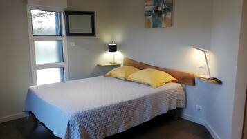 2 Schlafzimmer, BĂŒgeleisen/BĂŒgelbrett, WLAN