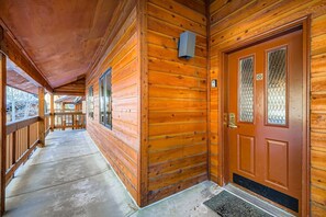 Interior - New Listing! Ski In/Walk to the Lift (Breckenridge)