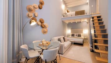 Studio Deluxe, vue ville | Chambres insonorisées, fer et planche à repasser, Wi-Fi gratuit