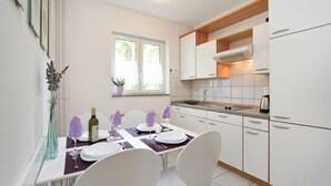 Dining - Holiday apartment Concept in Porec, near the  beach (Porec)